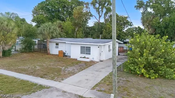 912 Hibiscus Lane, North Fort Myers, FL 33903