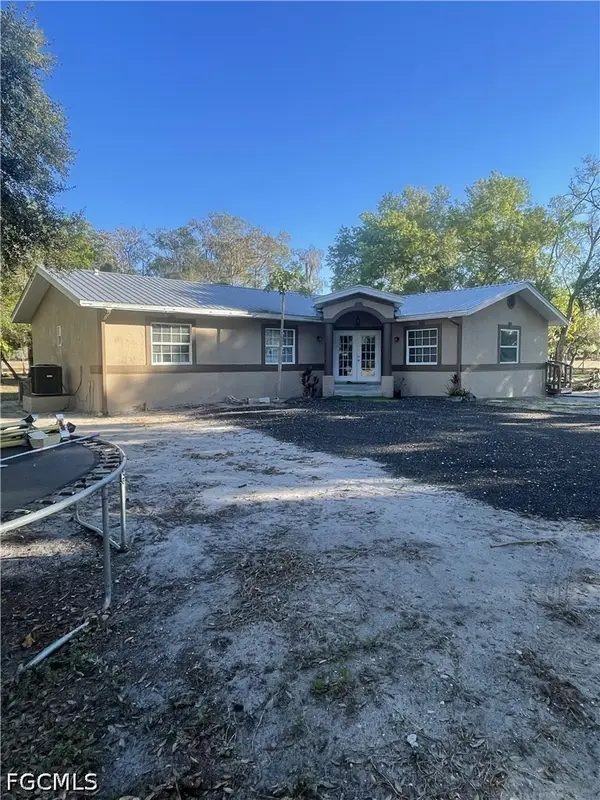 1220 A Road, Labelle, FL 33935