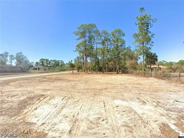 801 Canton Avenue, Lehigh Acres, FL 33972
