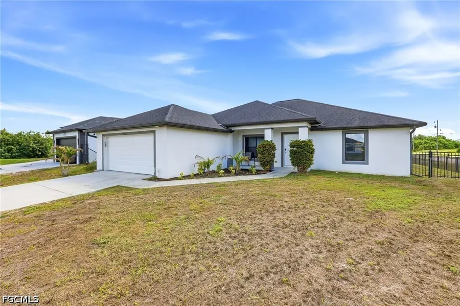 4705 Dora Avenue S, Lehigh Acres, FL 33976 - #3