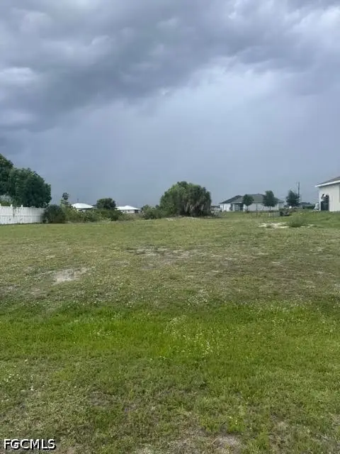 1823 NW Embers Terrace, Cape Coral, FL 33993