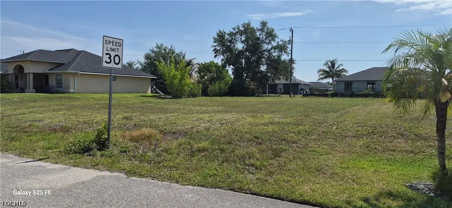 2501 NE 19th Place, Cape Coral, FL 33909 - #2