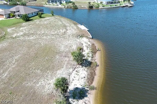 4213 NW 39th Street, Cape Coral, FL 33993