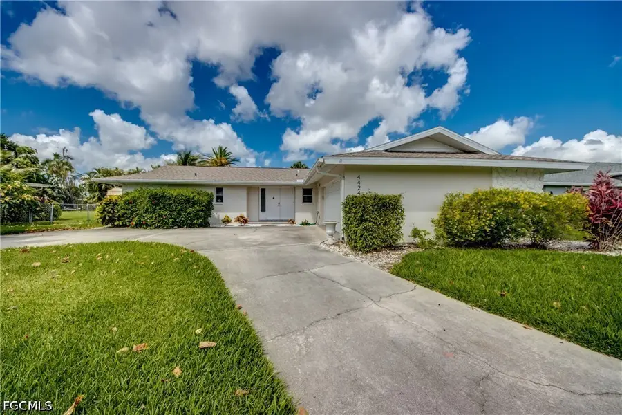 4424 SE 11th Place, Cape Coral, FL 33904 - #2