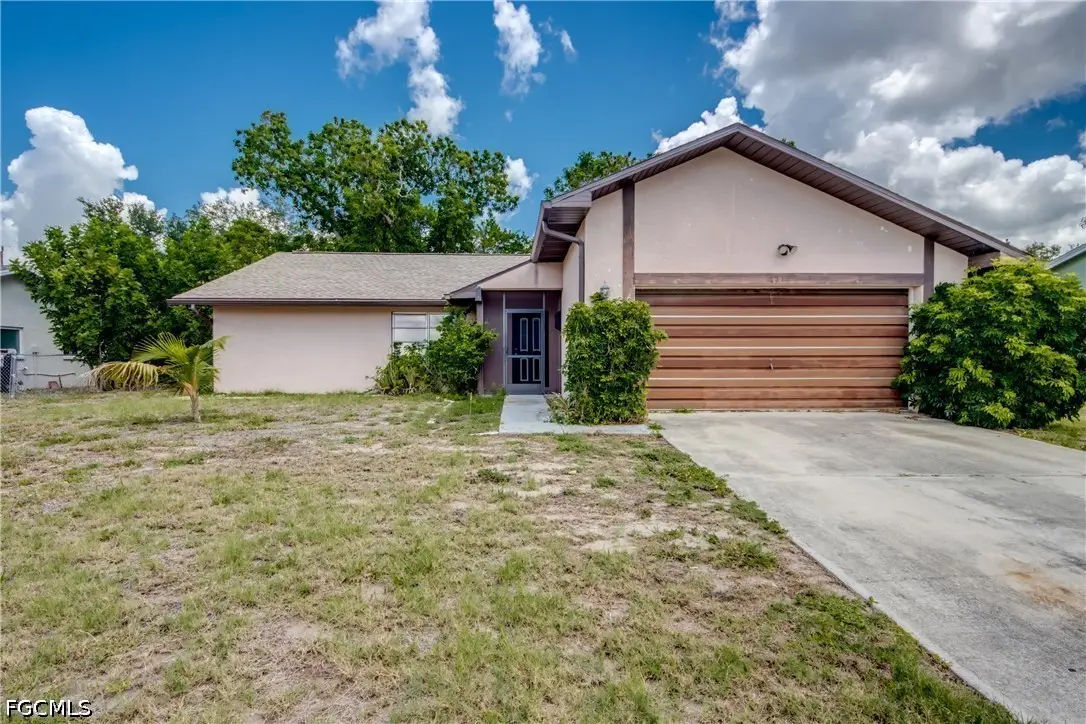 1315 SE 33rd Terrace, Cape Coral, FL 33904 - #1