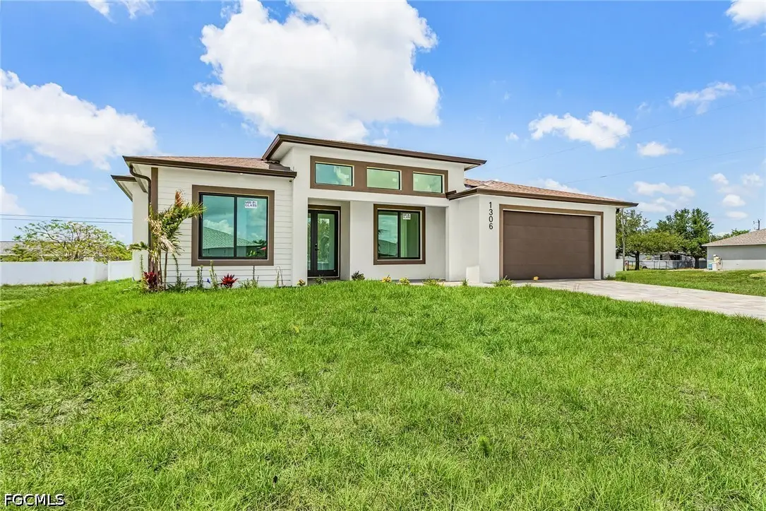 1306 NE 3rd Avenue, Cape Coral, FL 33909 - #1
