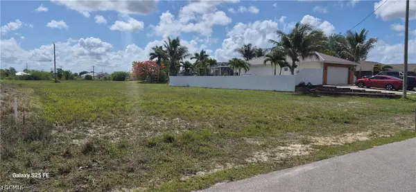 1435 NE Juanita Place, Cape Coral, FL 33909