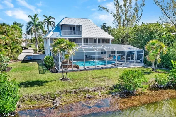 9007 Mockingbird Drive, Sanibel, FL 33957