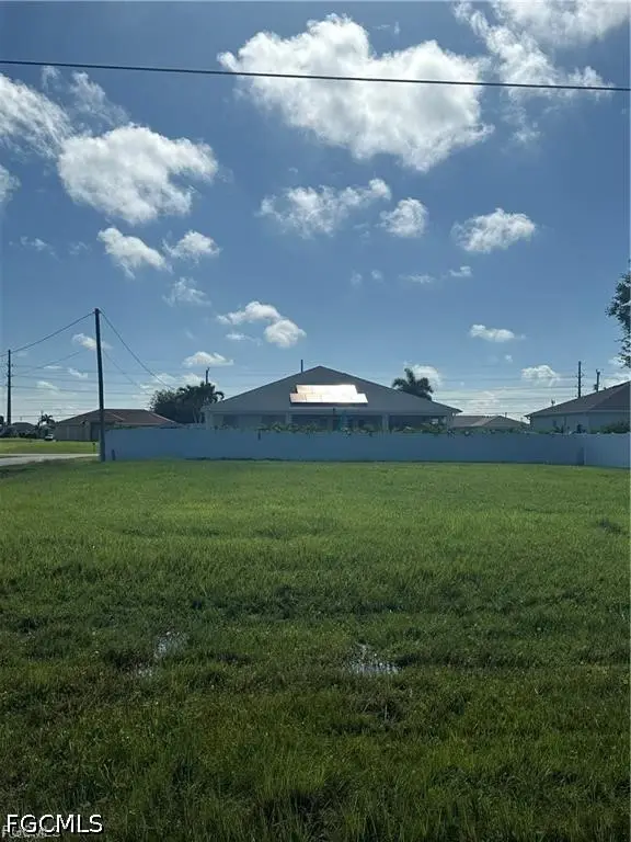 315 NW 25th Avenue, Cape Coral, FL 33993