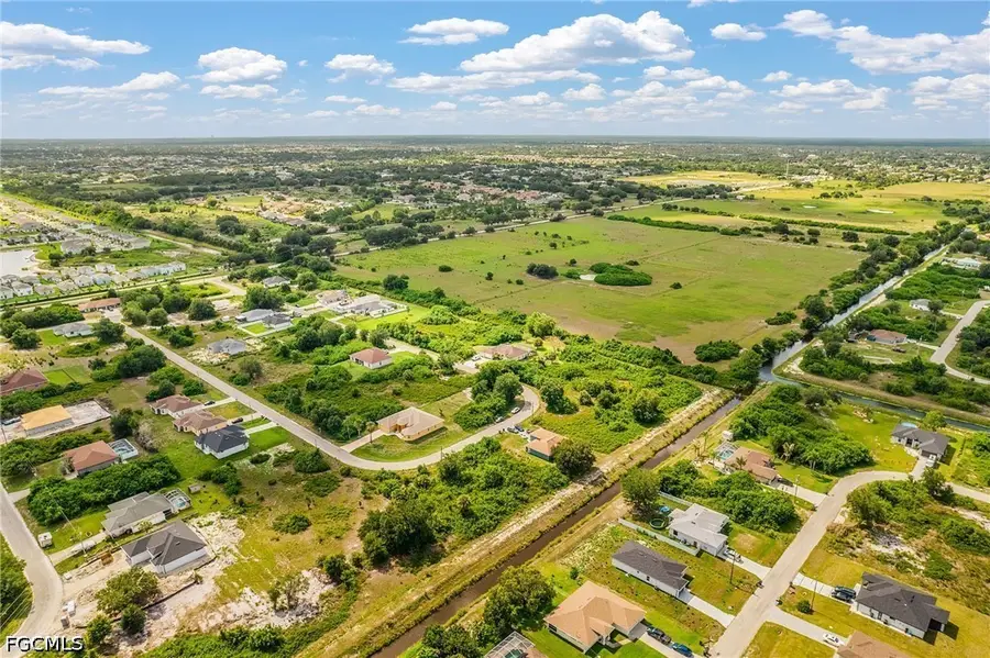 559 Theodore Vail Street E, Lehigh Acres, FL 33974 - #3