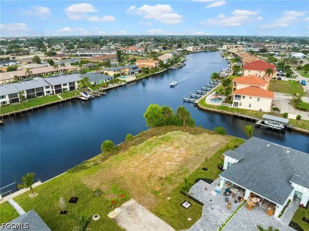 1101 SE 38th Street, Cape Coral, FL 33904 - #1
