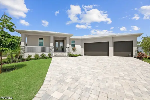 8738 Lakefront Court, Fort Myers, FL 33908