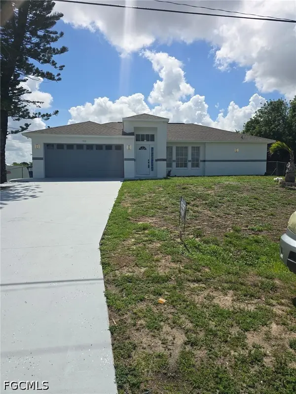 902 Adeline Avenue, Lehigh Acres, FL 33971