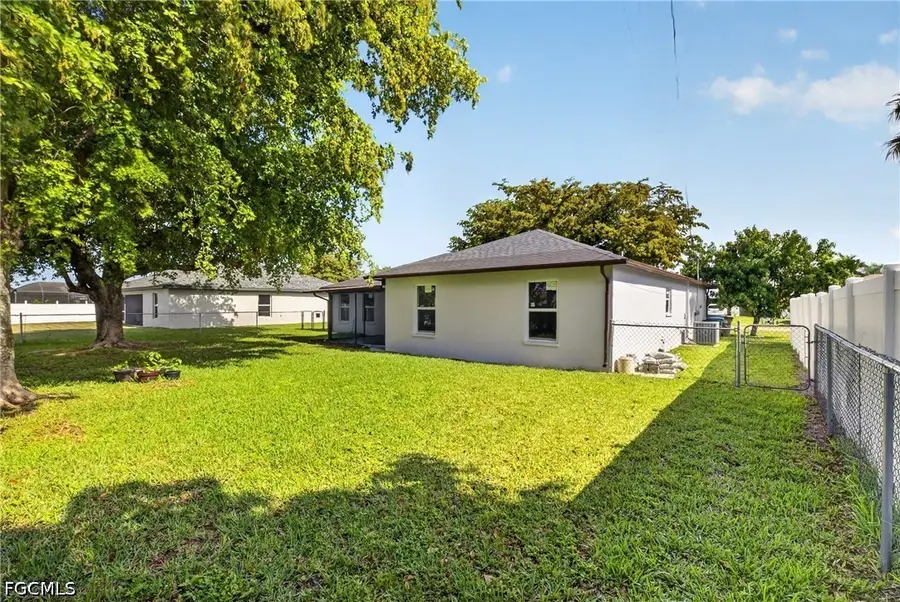 1412 NE 1st Street, Cape Coral, FL 33909 - #3