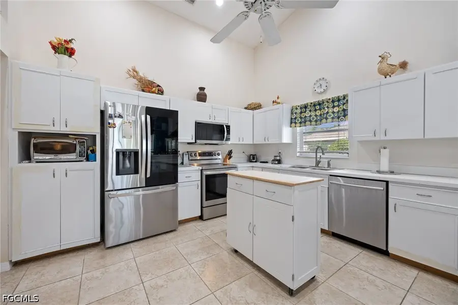 511 SE 24th Street, Cape Coral, FL 33990 - #2