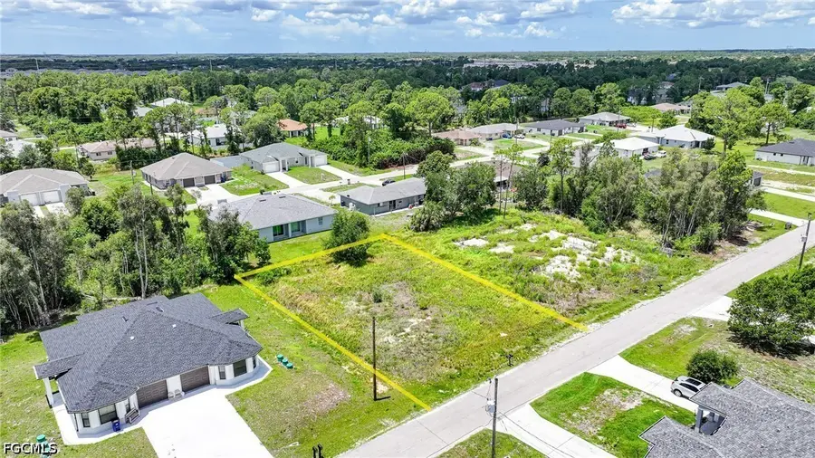 4713/4715 27th Street Sw, Lehigh Acres, FL 33973 - #3