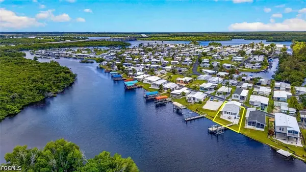 39 Channel Lane, Fort Myers, FL 33905