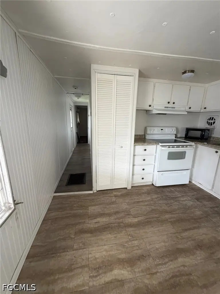 248 Flame Lane, North Fort Myers, FL 33917 - #2