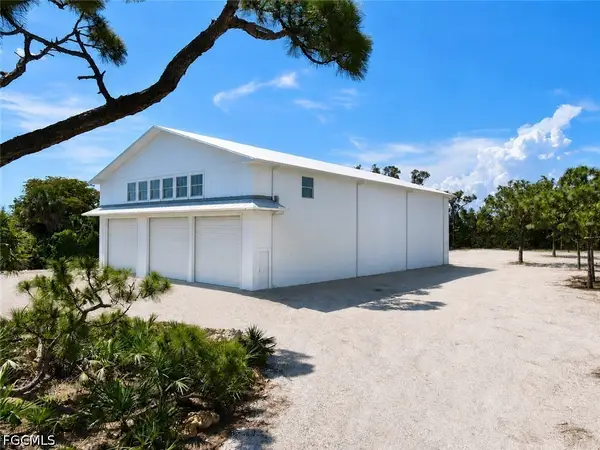 6690 Pineland Road, Bokeelia, FL 33922