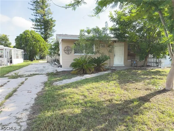 1119 Vineyard Place, Lehigh Acres, FL 33936