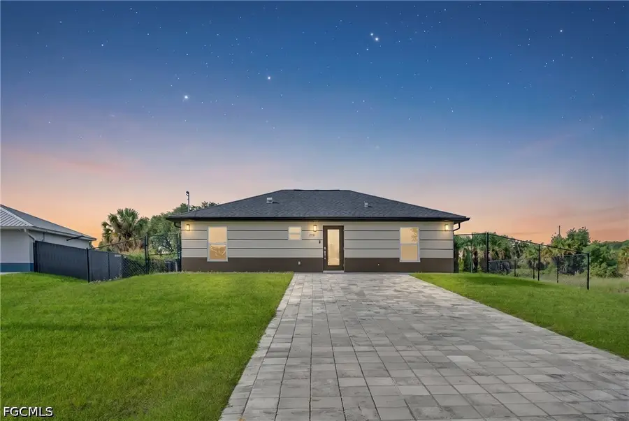 2075 Detroit Drive, Labelle, FL 33935 - #2