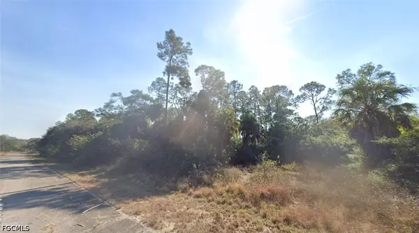 602 Merrimack Court, Labelle, FL 33935