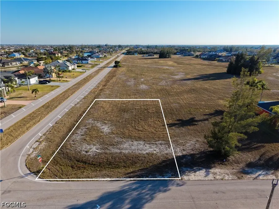 4002 NW 22nd Street, Cape Coral, FL 33993 - #2