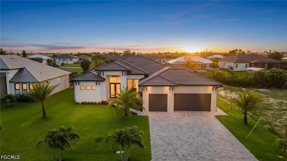 1216 NW 32nd Place, Cape Coral, FL 33993 - #1