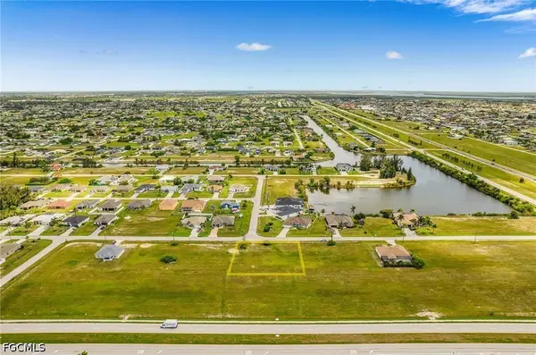 3003 NW 7th Terrace, Cape Coral, FL 33993
