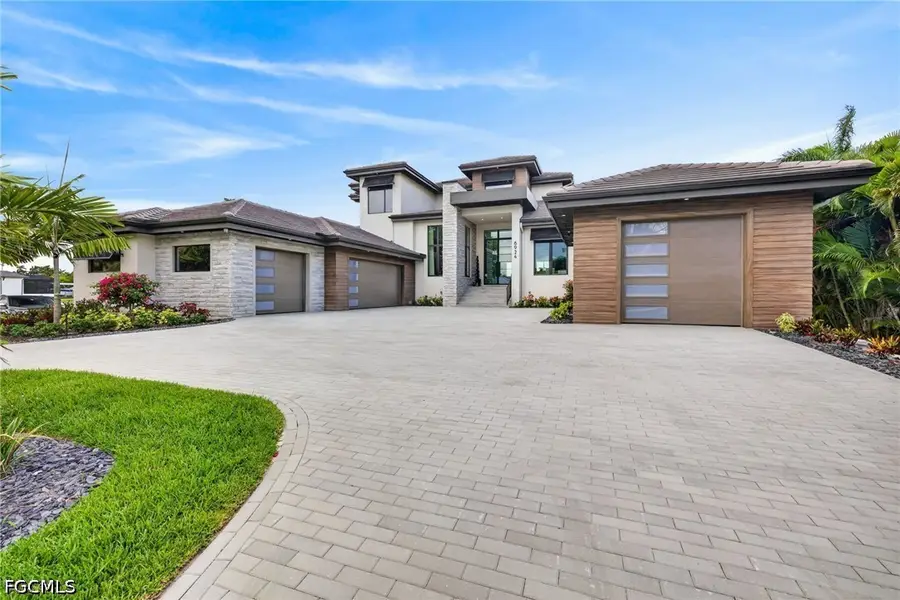 6924 Old Whiskey Creek Drive, Fort Myers, FL 33919 - #2