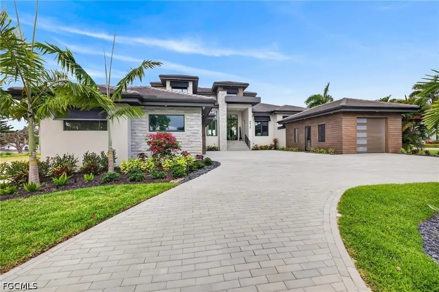 6924 Old Whiskey Creek Drive, Fort Myers, FL 33919 - #3