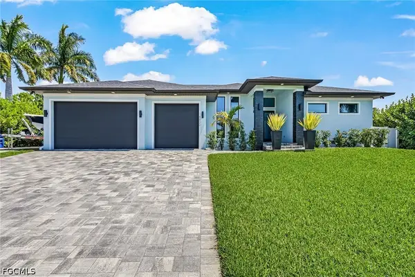 8800 Woodgate Manor Court, Fort Myers, FL 33908