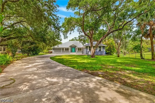 4701 Lone Pine Court, Fort Myers, FL 33905