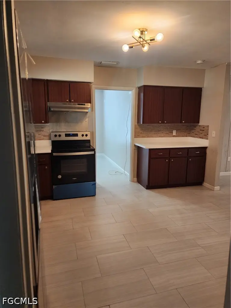 111 E Sugarland Circle, Clewiston, FL 33440 - #3