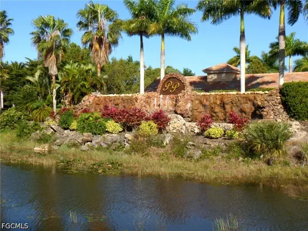 4213 Liron Avenue #202, Fort Myers, FL 33916