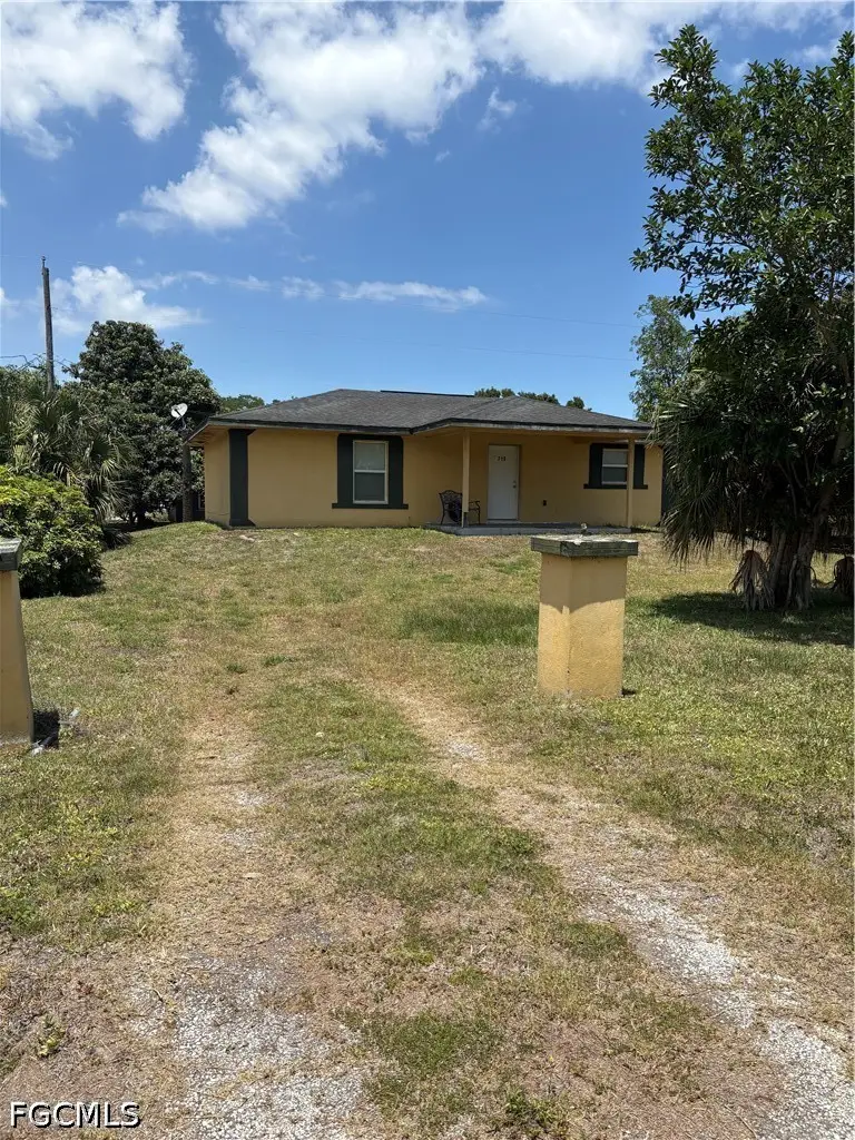 719 Carolina Avenue, Clewiston, FL 33440 - #2