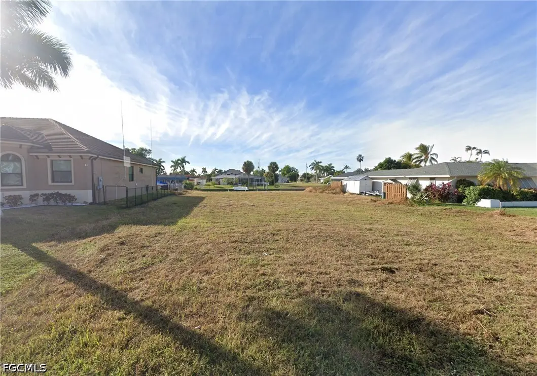 1110 Lucerne Avenue, Cape Coral, FL 33904 - #1