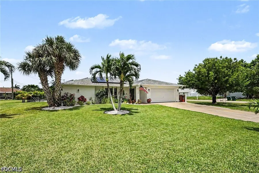 618 SE 11th Place, Cape Coral, FL 33990 - #2