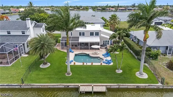 858 SE 1st Terrace, Cape Coral, FL 33990