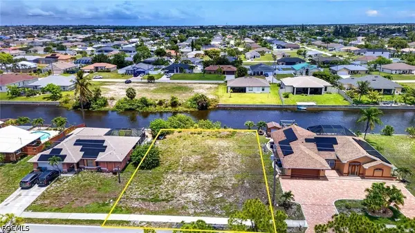 601 Gleason Parkway, Cape Coral, FL 33914