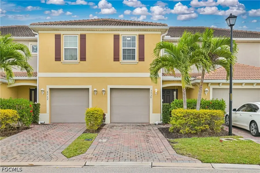 3739 Crofton Court, Fort Myers, FL 33916 - #2