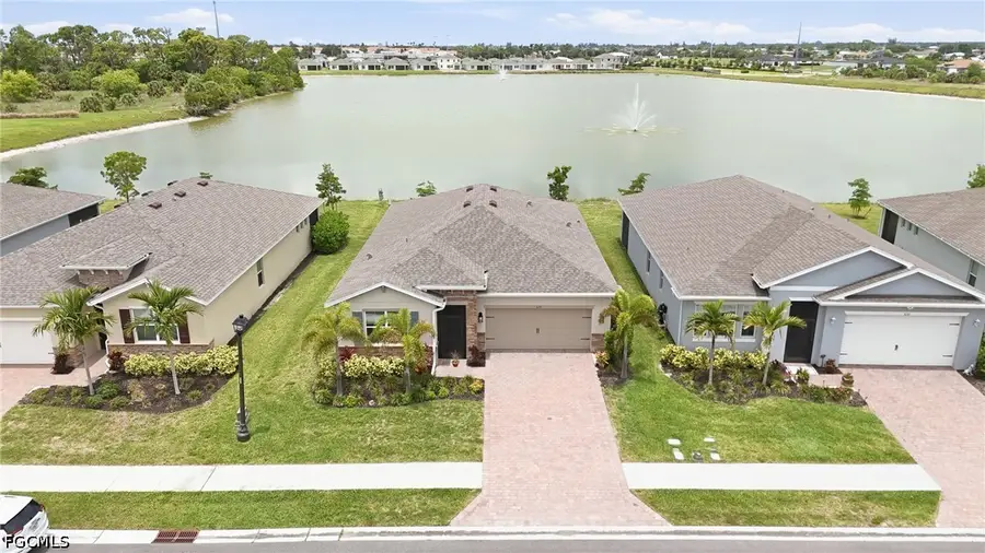 628 Parkshore Lake Avenue, Cape Coral, FL 33993 - #3