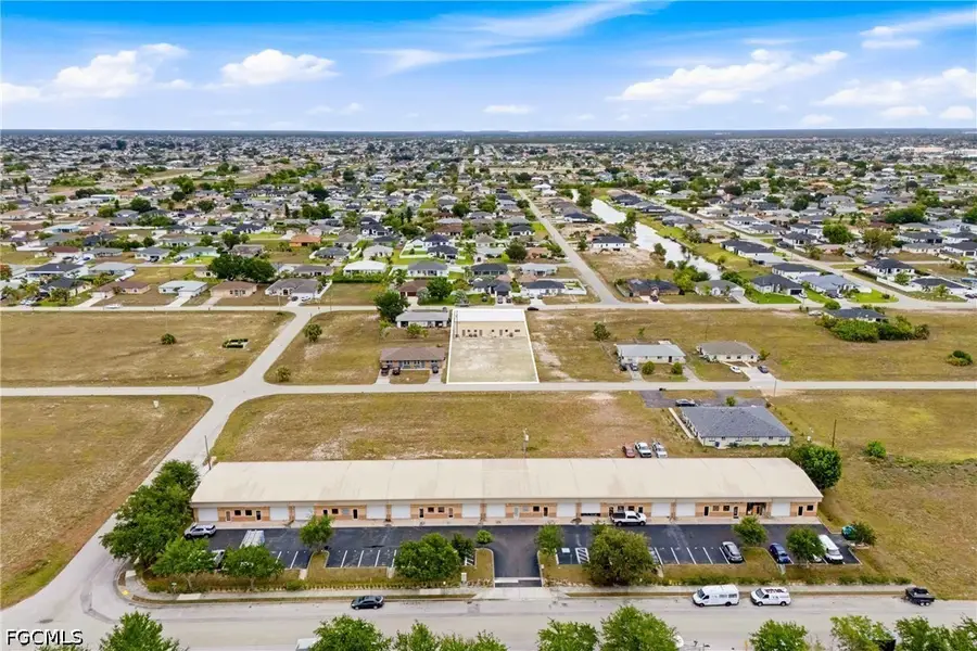 1009 NE 8th Terrace, Cape Coral, FL 33909 - #2