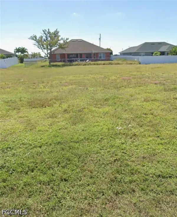 414 Kismet Parkway W, Cape Coral, FL 33993