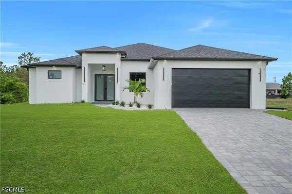 846 Charles Sise Street E, Lehigh Acres, FL 33974