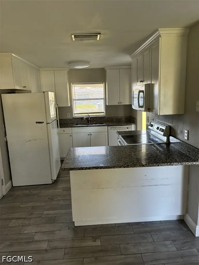 1839 Passaic Avenue, Fort Myers, FL 33901 - #2