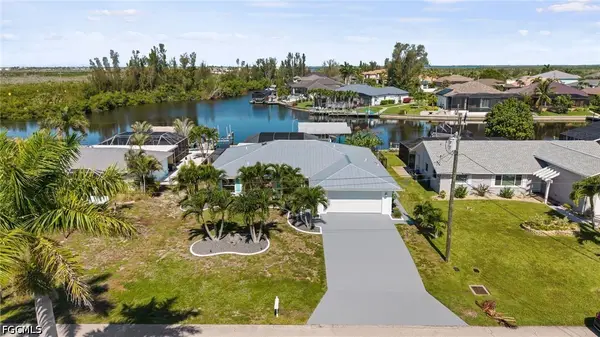 12213 Star Shell Drive, Matlacha Isles, FL 33991