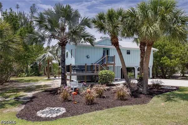 1318 Junonia Street, Sanibel, FL 33957