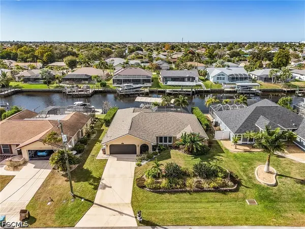 1102 SE 21st Avenue, Cape Coral, FL 33990