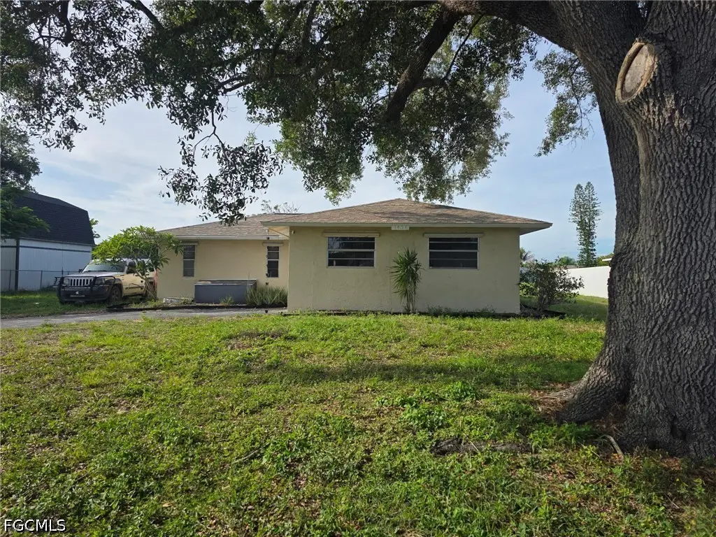 1434 Caywood Circle N, Lehigh Acres, FL 33936 - #1